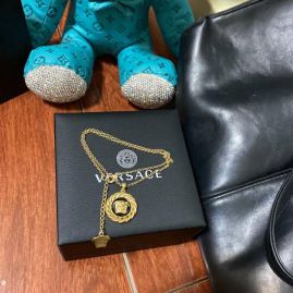 Picture of Versace Necklace _SKUVersacenecklace12cly217092